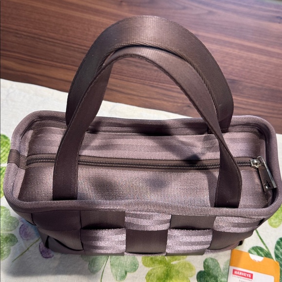 Harvey’s seatbelt bag - Picture 2 of 11